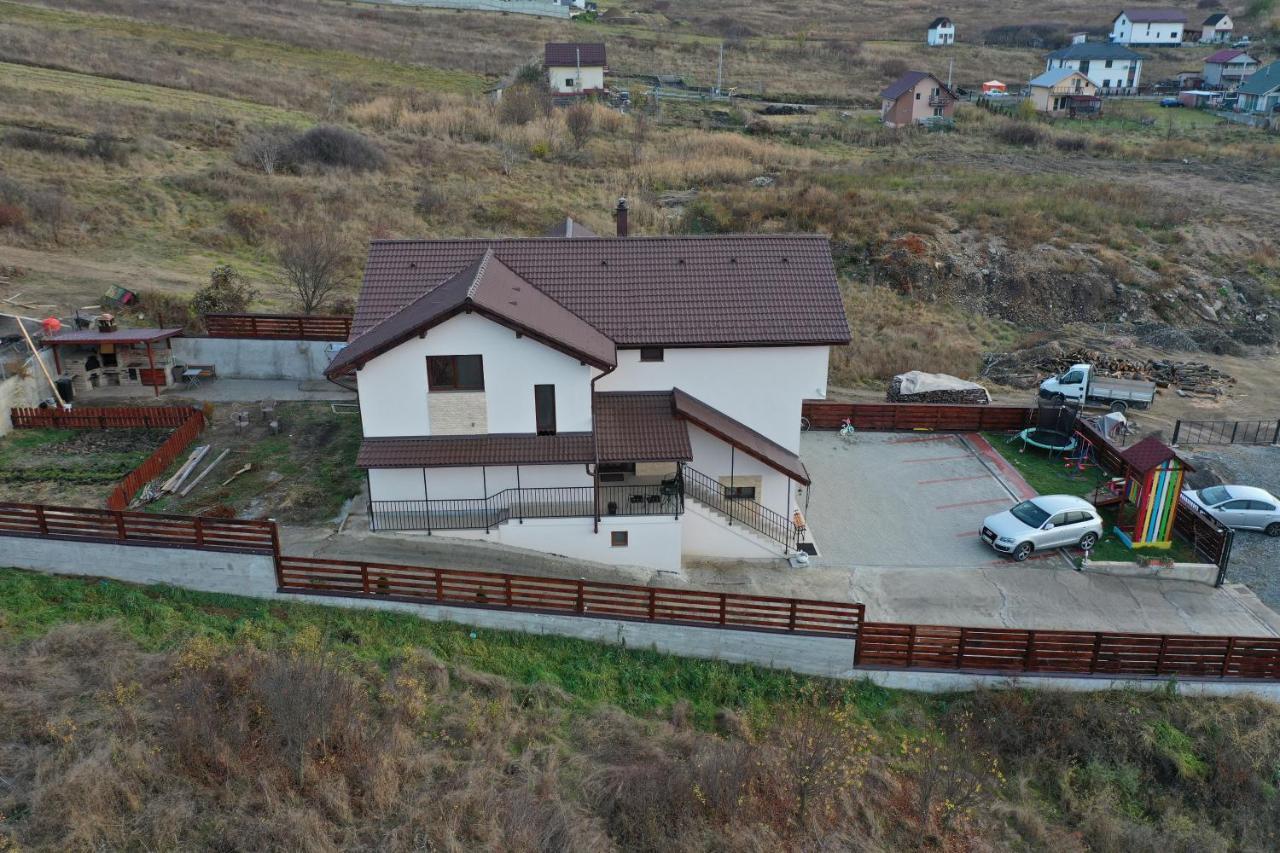 Pensiunea Giulia Home Dezmir Exterior photo